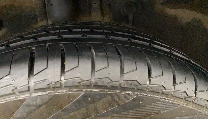 2017 Hyundai Elite i20 ASTA 1.2, Petrol, Manual, 38,982 km, Right Rear Tyre Tread