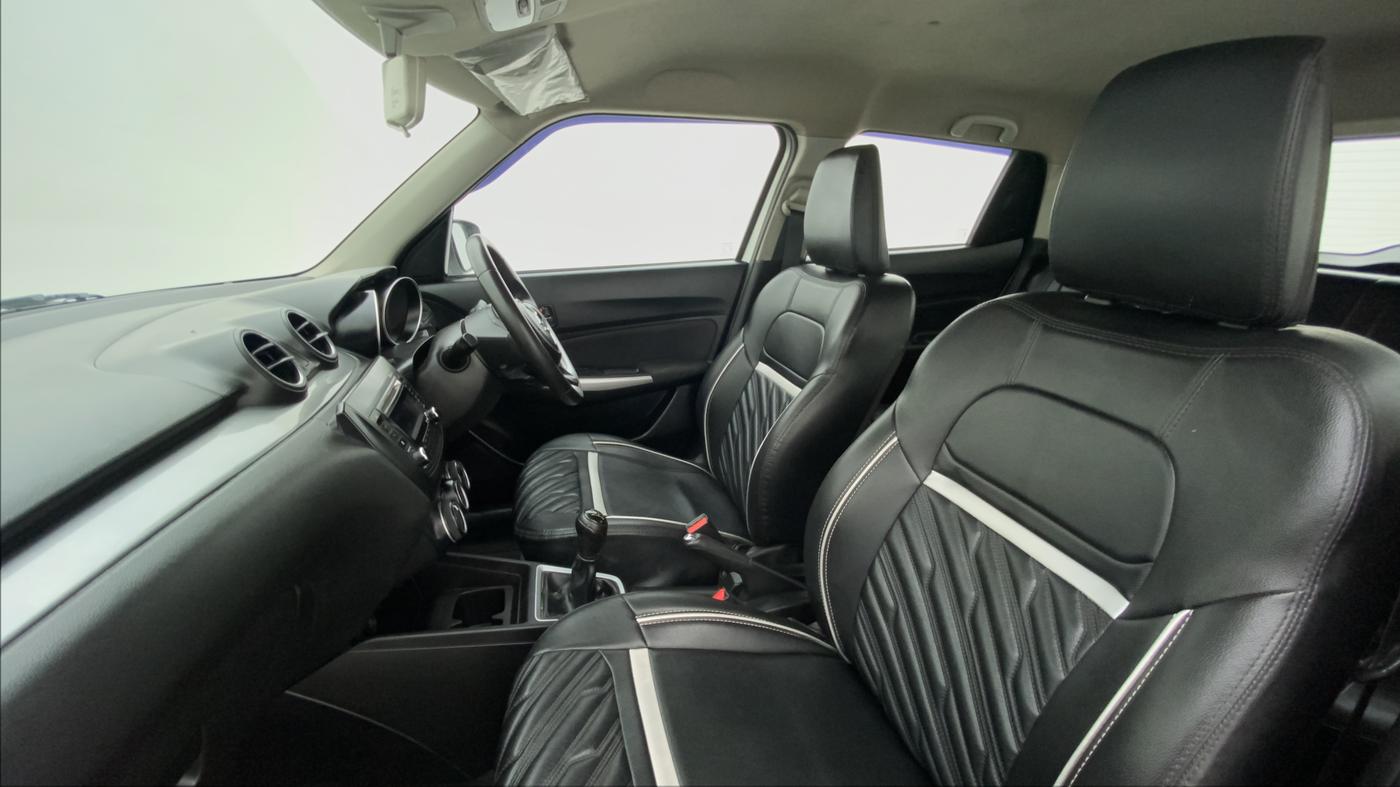 2021 Maruti Swift ZXI D, Petrol, Manual, 39,094 km, Right Side Front Door Cabin