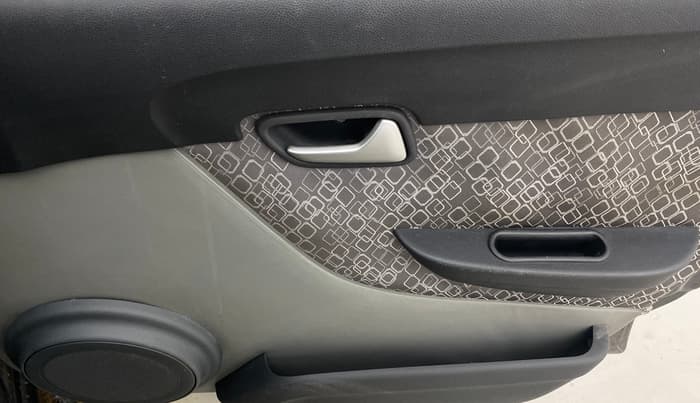 2017 Maruti Alto 800 LXI O, Petrol, Manual, 42,248 km, Driver Side Door Panels Control