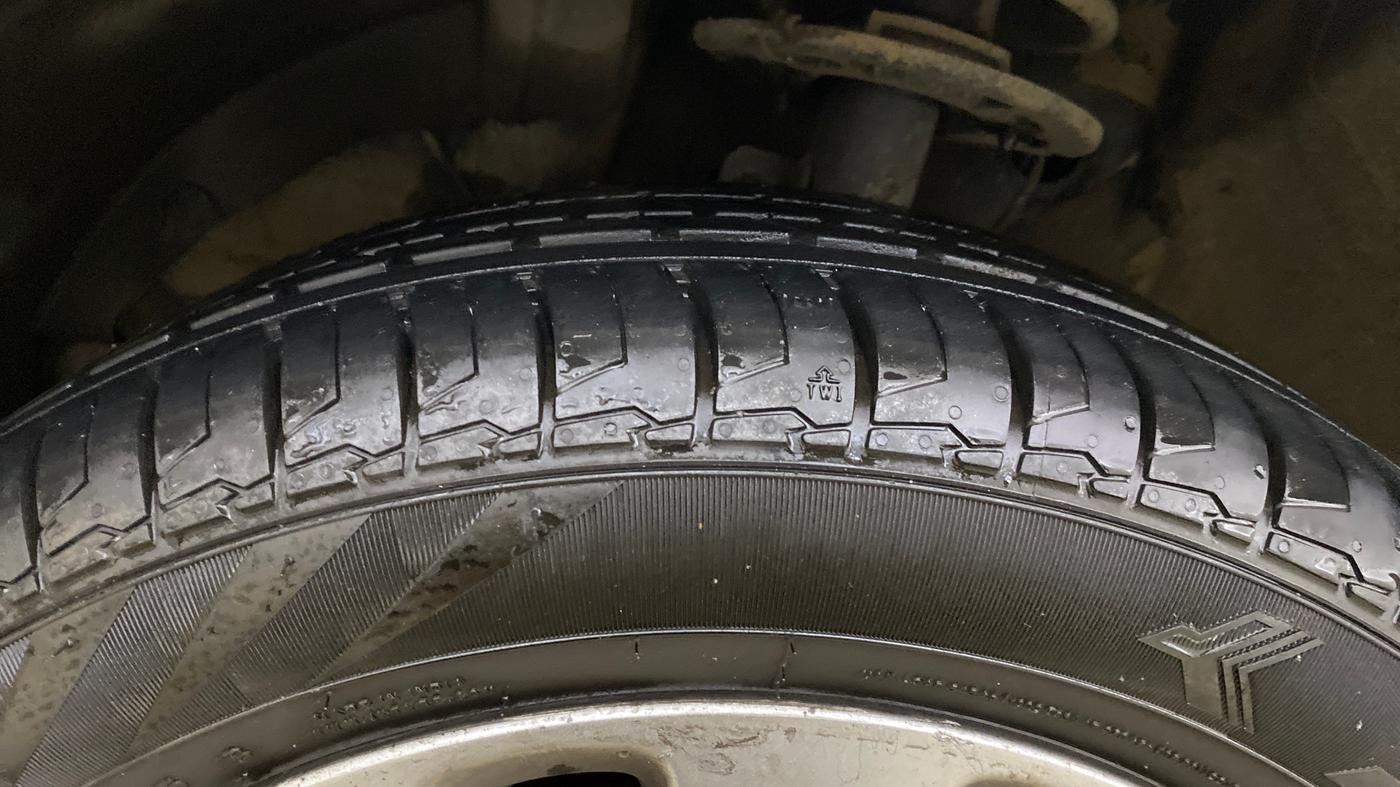 2017 Maruti Baleno ZETA PETROL 1.2, Petrol, Manual, 41,432 km, Left Front Tyre Tread
