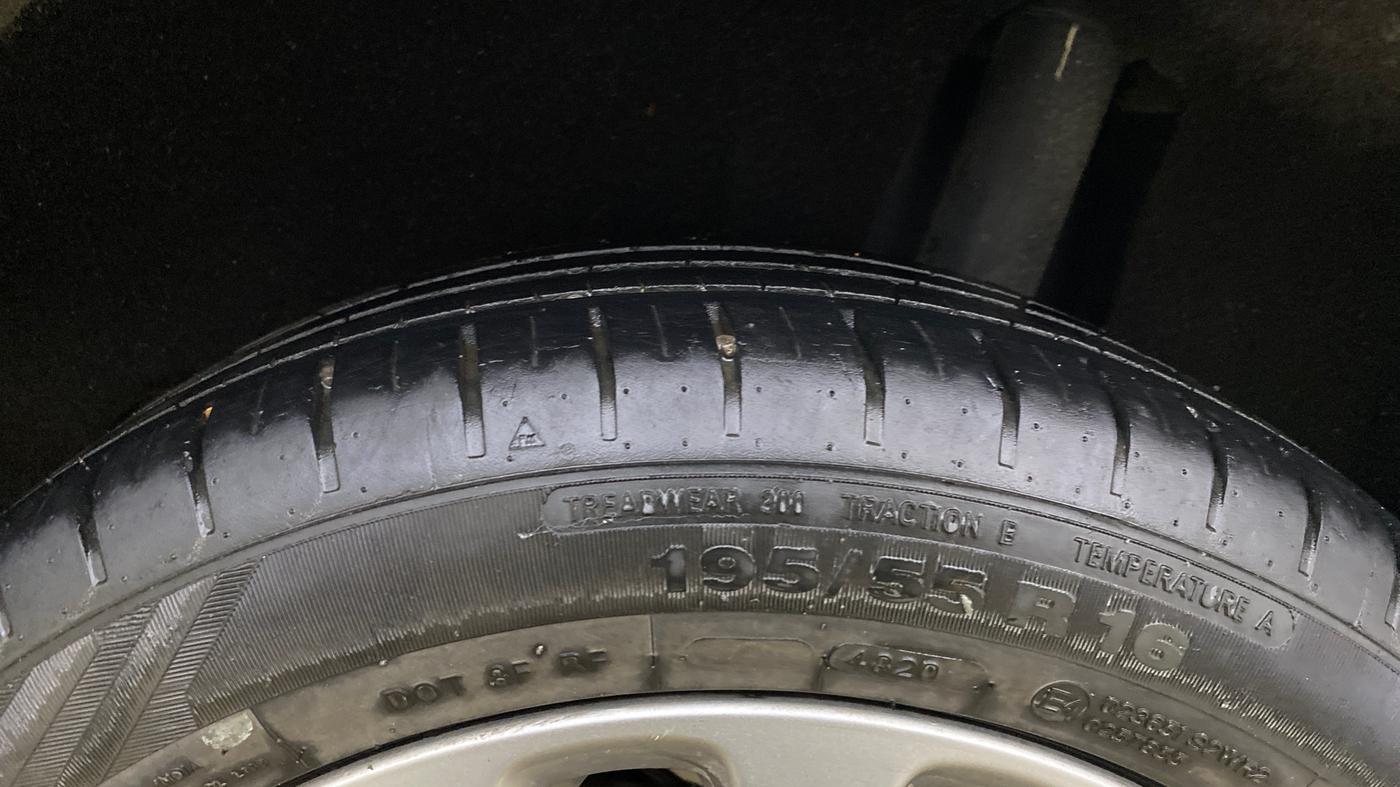 2017 Maruti Baleno ZETA PETROL 1.2, Petrol, Manual, 41,432 km, Left Rear Tyre Tread