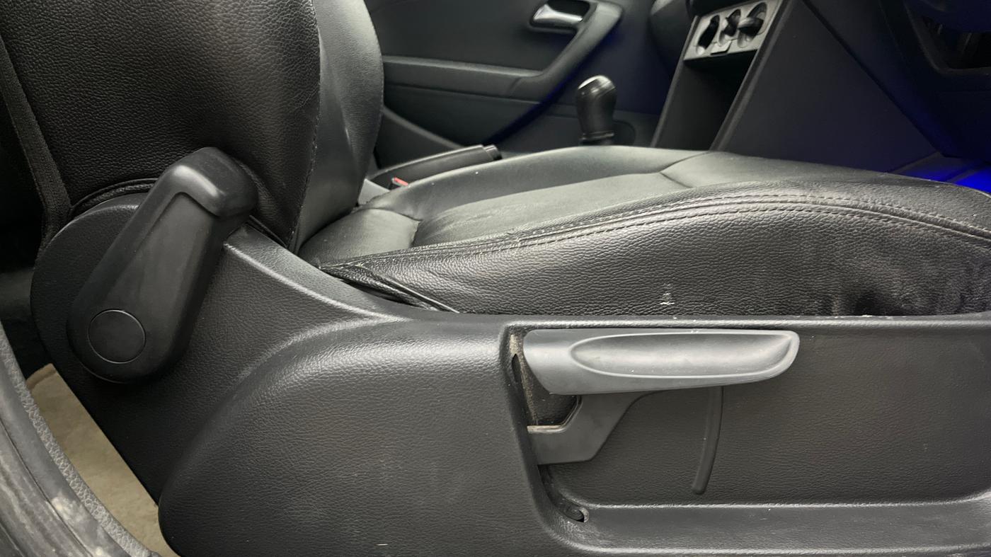 2015 Volkswagen Polo TRENDLINE 1.2L PETROL, Petrol, Manual, 16,215 km, Driver Side Adjustment Panel