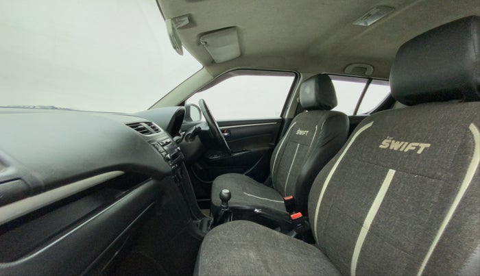 2016 Maruti Swift VXI, Petrol, Manual, 65,928 km, Right Side Front Door Cabin