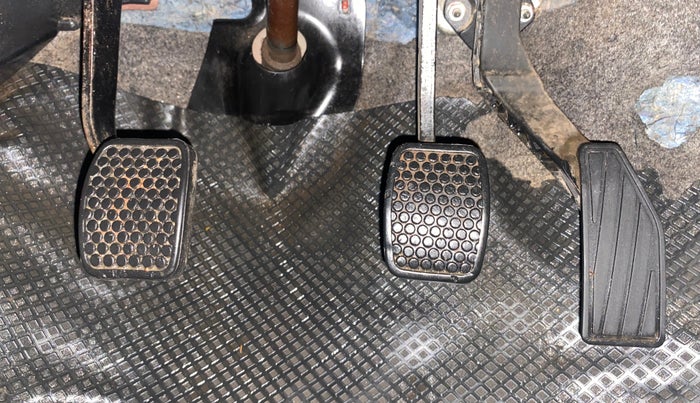 2016 Maruti Alto 800 LXI, Petrol, Manual, 54,715 km, Pedals