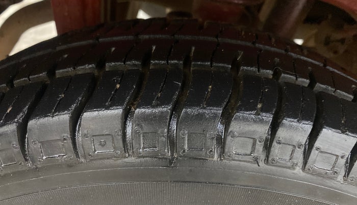 2016 Maruti Alto 800 LXI, Petrol, Manual, 54,715 km, Right Rear Tyre Tread