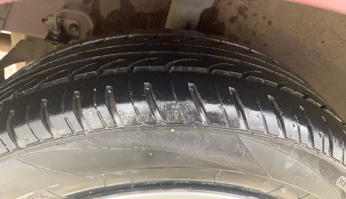 2015 Hyundai Grand i10 MAGNA 1.2 KAPPA VTVT, Petrol, Manual, 73,473 km, Right Rear Tyre Tread