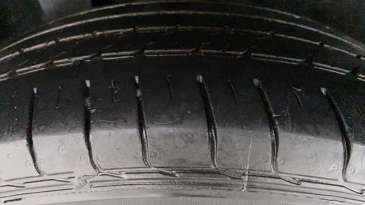 2019 MG HECTOR SHARP DCT PETROL, Petrol, Automatic, 28,870 km, Right Rear Tyre Tread