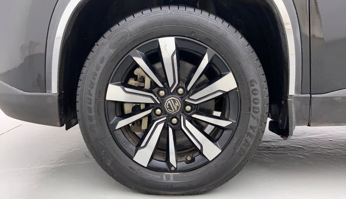 2019 MG HECTOR SHARP DCT PETROL, Petrol, Automatic, 28,870 km, Left Front Wheel
