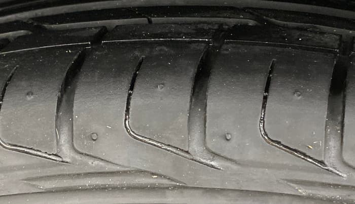2021 Tata NEXON XZA PLUS SUNROOF PETROL, Petrol, Automatic, 66,504 km, Right Rear Tyre Tread