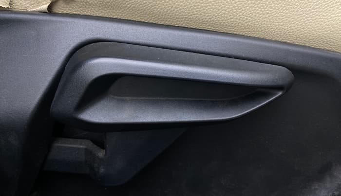 2021 Tata NEXON XZA PLUS SUNROOF PETROL, Petrol, Automatic, 66,504 km, Driver Side Adjustment Panel