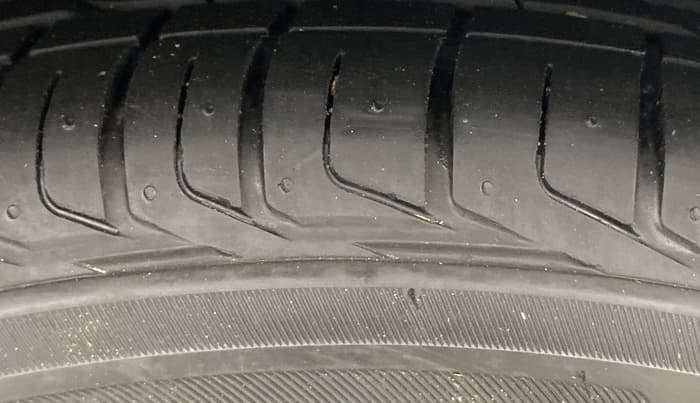 2021 Tata NEXON XZA PLUS SUNROOF PETROL, Petrol, Automatic, 66,504 km, Right Front Tyre Tread