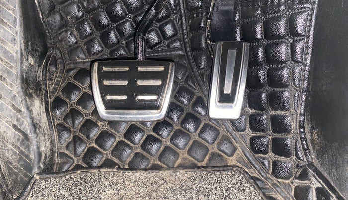 2022 Skoda SLAVIA STYLE 1.5L TSI DSG, Petrol, Automatic, 33,388 km, Pedals