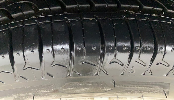 2015 Tata Nano TWIST XT, Petrol, Manual, 26,303 km, Left Front Tyre Tread