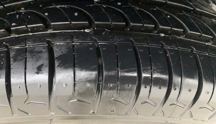 2015 Tata Nano TWIST XT, Petrol, Manual, 26,303 km, Left Rear Tyre Tread