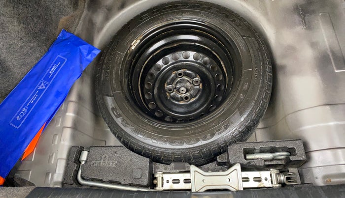 2015 Honda Amaze 1.2L I-VTEC S, Petrol, Manual, 69,469 km, Spare Tyre