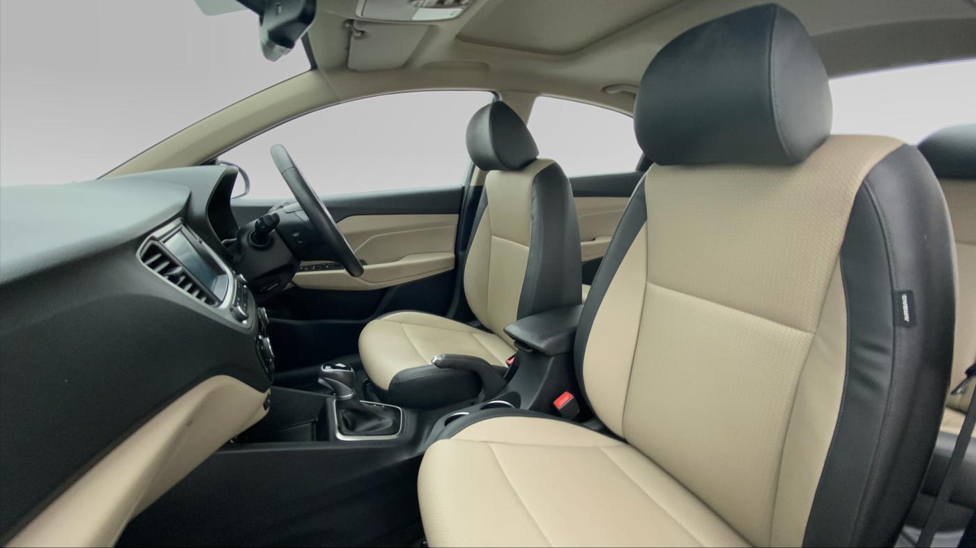 2018 Hyundai Verna 1.6 SX VTVT AT (O), Petrol, Automatic, 22,717 km, Right Side Front Door Cabin