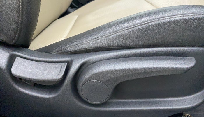 2018 Hyundai Verna 1.6 SX VTVT AT (O), Petrol, Automatic, 22,717 km, Driver Side Adjustment Panel