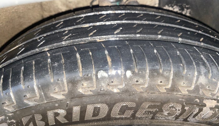 2021 Maruti IGNIS ZETA 1.2, Petrol, Manual, 23,826 km, Right Front Tyre Tread