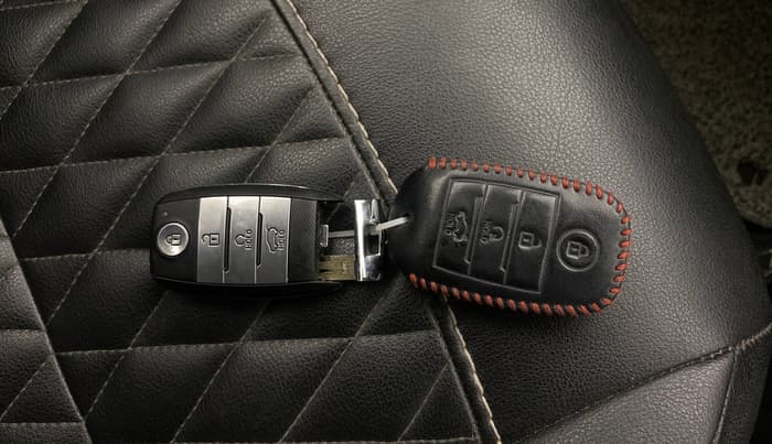 2023 KIA SELTOS HTK PLUS 1.5 IMT, Petrol, Manual, 72,541 km, Key Close Up
