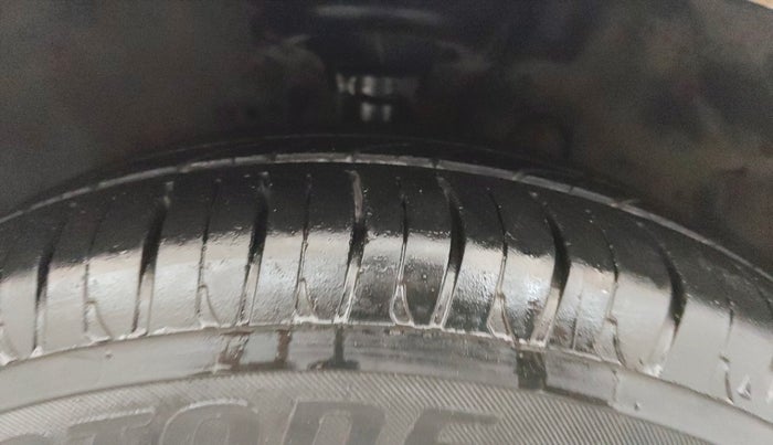 2013 Hyundai i20 SPORTZ 1.2, Petrol, Manual, 79,644 km, Right Front Tyre Tread