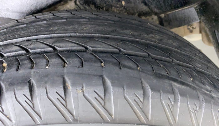 2019 Mahindra XUV500 W11, Diesel, Manual, 39,658 km, Right Rear Tyre Tread