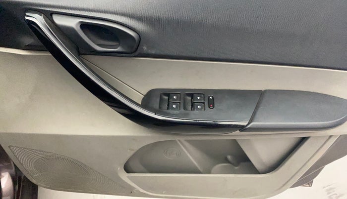 2017 Tata Tiago XM PETROL, Petrol, Manual, 79,649 km, Driver Side Door Panels Control