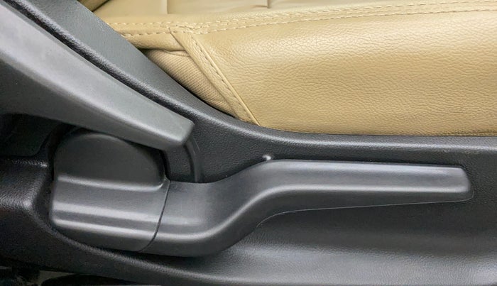 2021 Honda Amaze 1.2L I-VTEC V CVT, Petrol, Automatic, 17,805 km, Driver Side Adjustment Panel