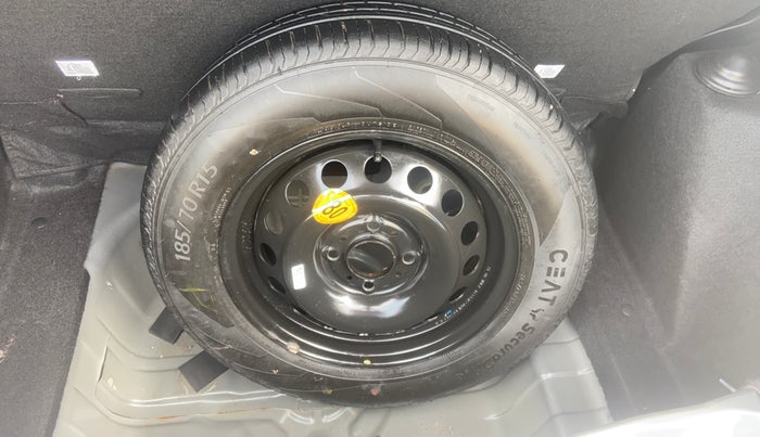 2024 Tata PUNCH Creative Dual Tone MT Sunroof, Petrol, Manual, 25,540 km, Spare Tyre