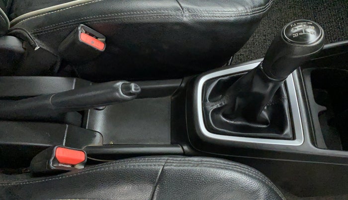 2019 Maruti Swift LXI D, Petrol, Manual, 45,453 km, Gear Lever