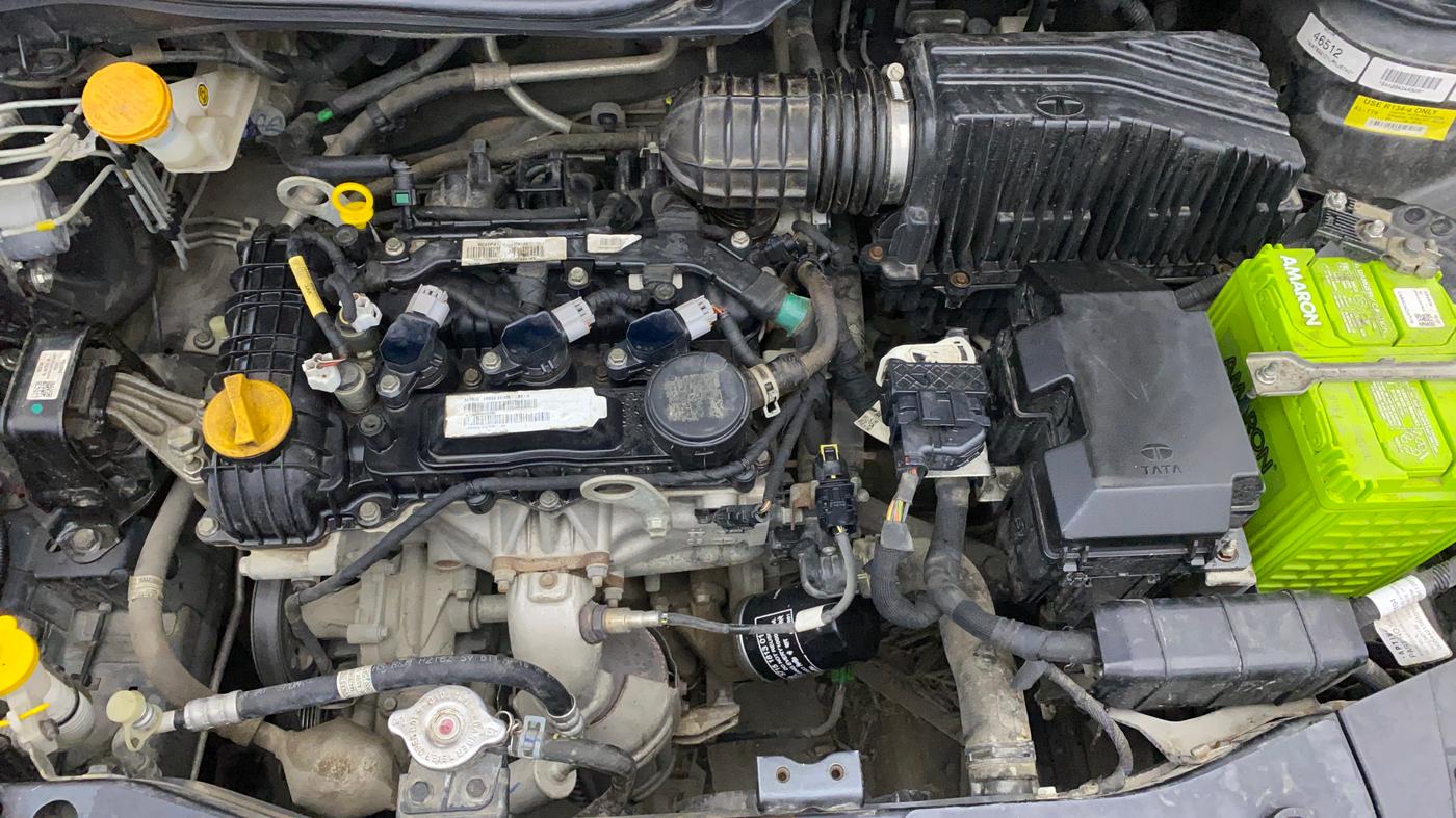2020 Tata ALTROZ XE PETROL, Petrol, Manual, 31,561 km, Engine View