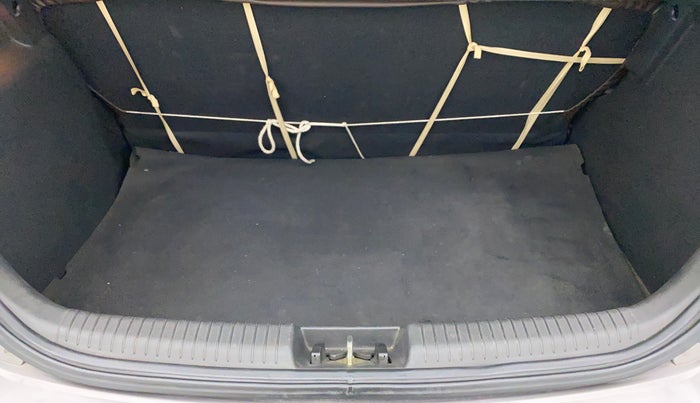 2013 Hyundai i20 MAGNA O 1.2, Petrol, Manual, 42,589 km, Boot Inside