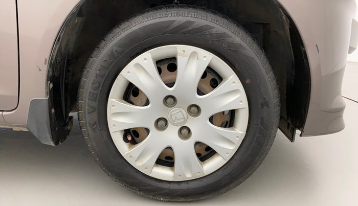 2013 Honda Amaze 1.2L I-VTEC S, Petrol, Manual, 89,146 km, Right Front Wheel