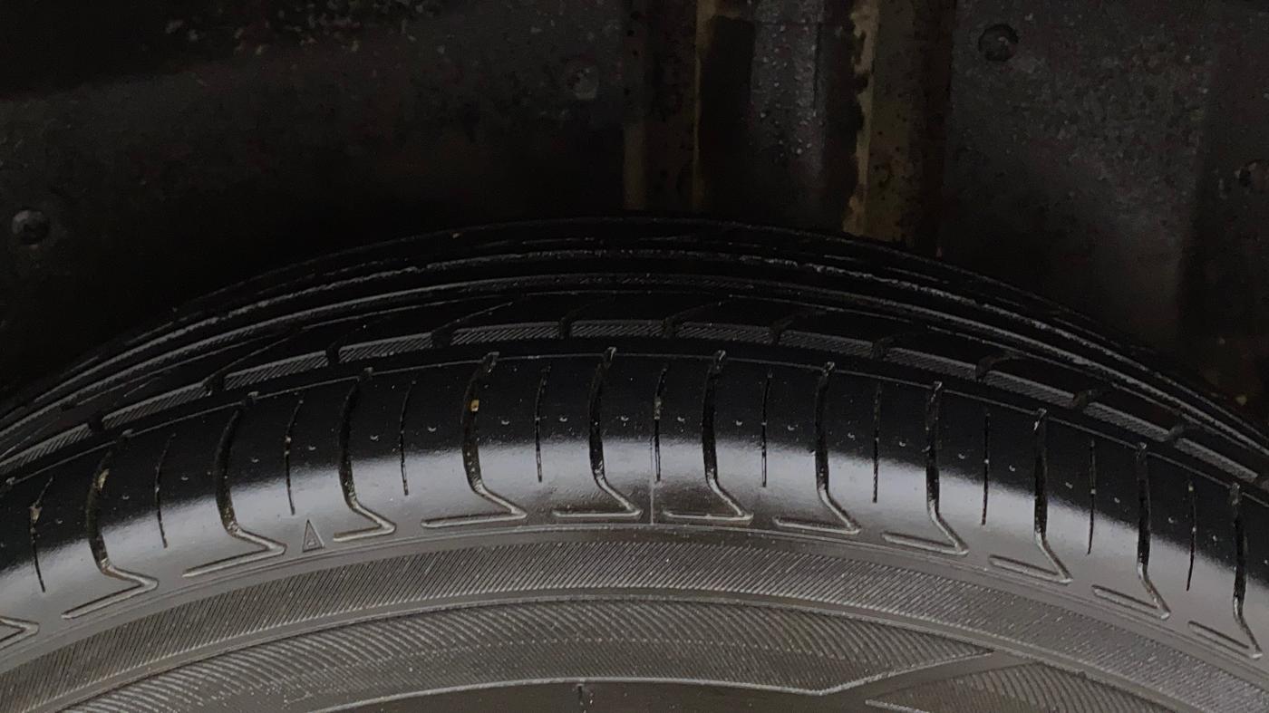 2019 MG HECTOR SMART 1.5 DCT PETROL, Petrol, Automatic, 1,01,836 km, Left Rear Tyre Tread