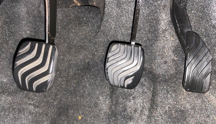 2017 Datsun Redi Go T (O), Petrol, Manual, 36,139 km, Pedals