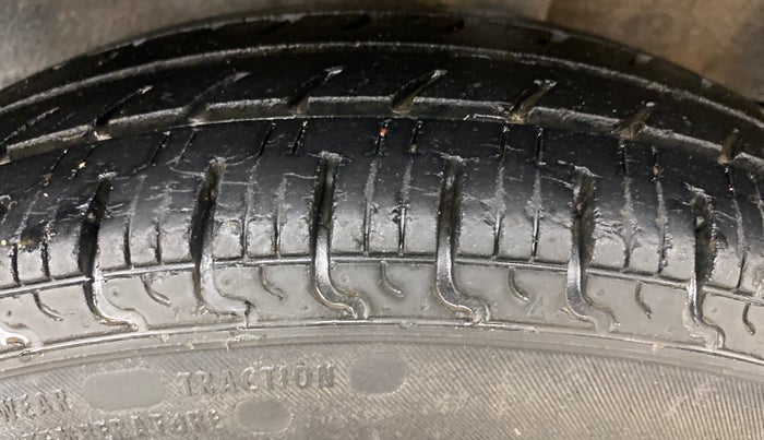 2017 Datsun Redi Go T (O), Petrol, Manual, 36,139 km, Left Rear Tyre Tread