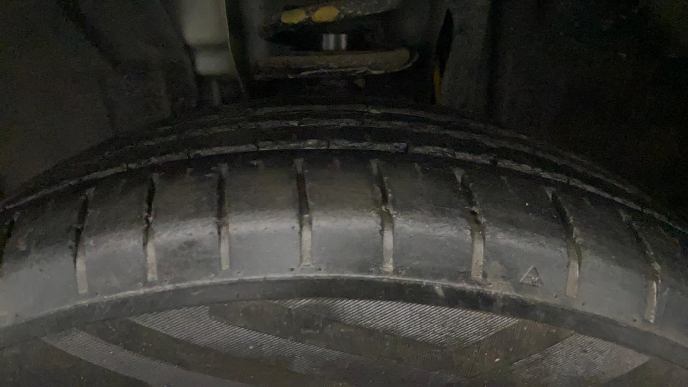 2021 Nissan MAGNITE XV MT, Petrol, Manual, 42,619 km, Left Front Tyre Tread