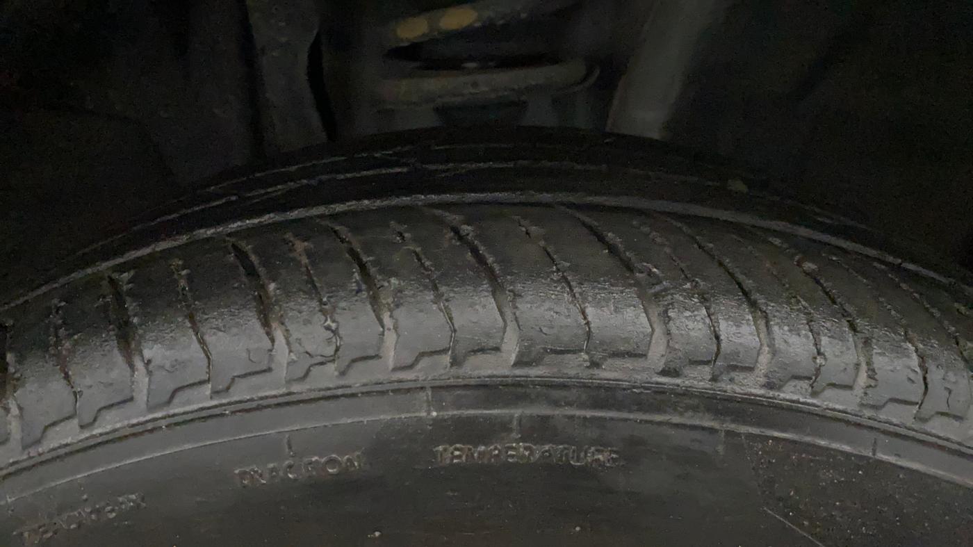 2021 Nissan MAGNITE XV MT, Petrol, Manual, 42,619 km, Right Front Tyre Tread