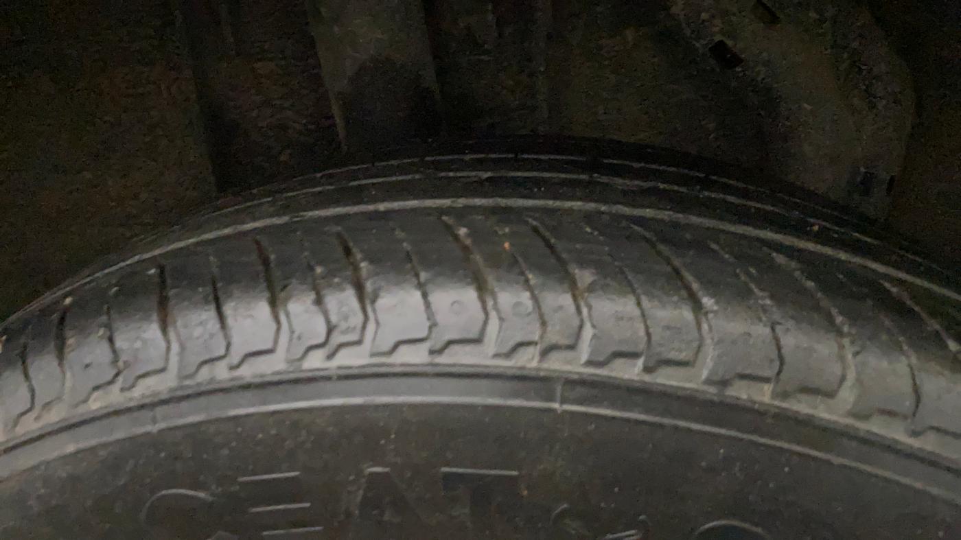 2021 Nissan MAGNITE XV MT, Petrol, Manual, 42,619 km, Right Rear Tyre Tread