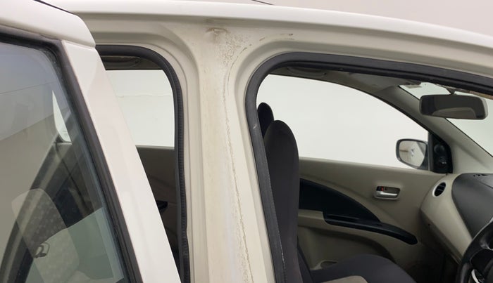 2014 Maruti Celerio VXI AMT, Petrol, Automatic, 61,062 km, Right B pillar - Paint is slightly faded