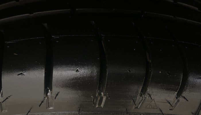 2013 Hyundai i20 SPORTZ 1.2, Petrol, Manual, 86,088 km, Right Rear Tyre Tread