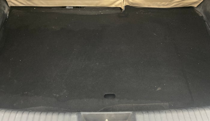 2013 Hyundai i20 SPORTZ 1.2, Petrol, Manual, 86,088 km, Boot Inside