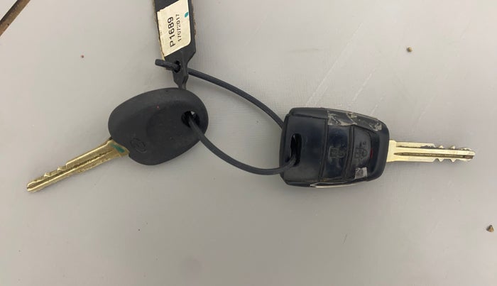 2017 Hyundai Grand i10 SPORTZ (O) AT 1.2 KAPPA VTVT, Petrol, Automatic, 29,408 km, Key Close Up