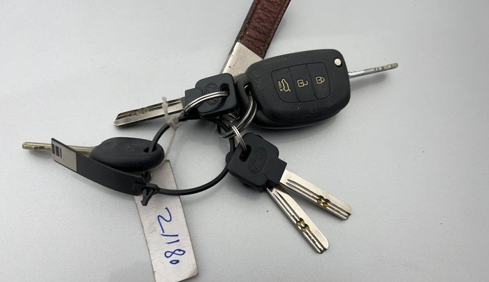 2012 Hyundai i20 MAGNA (O) 1.2, Petrol, Manual, 67,286 km, Key Close Up