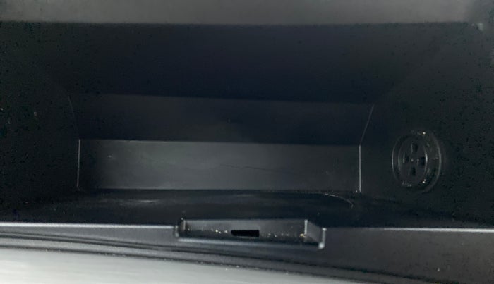 2018 Maruti Vitara Brezza ZDI + AMT, Diesel, Automatic, 49,723 km, Cooled Glove Box