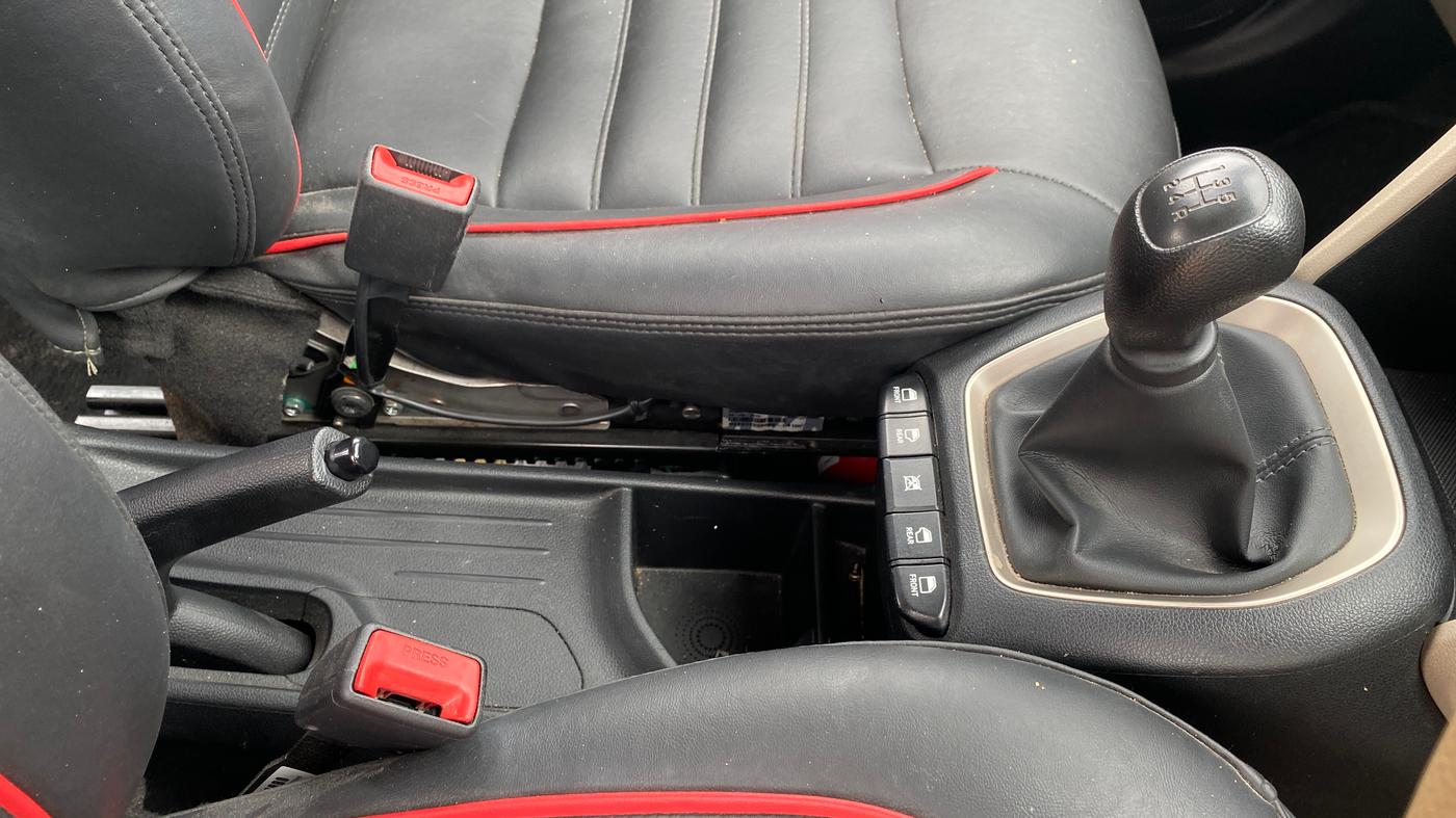 2022 Hyundai NEW SANTRO SPORTZ EXECUTIVE MT CNG, CNG, Manual, 63,334 km, Gear Lever