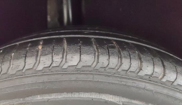 2018 Maruti Baleno ALPHA PETROL 1.2, Petrol, Manual, 1,14,531 km, Right Rear Tyre Tread