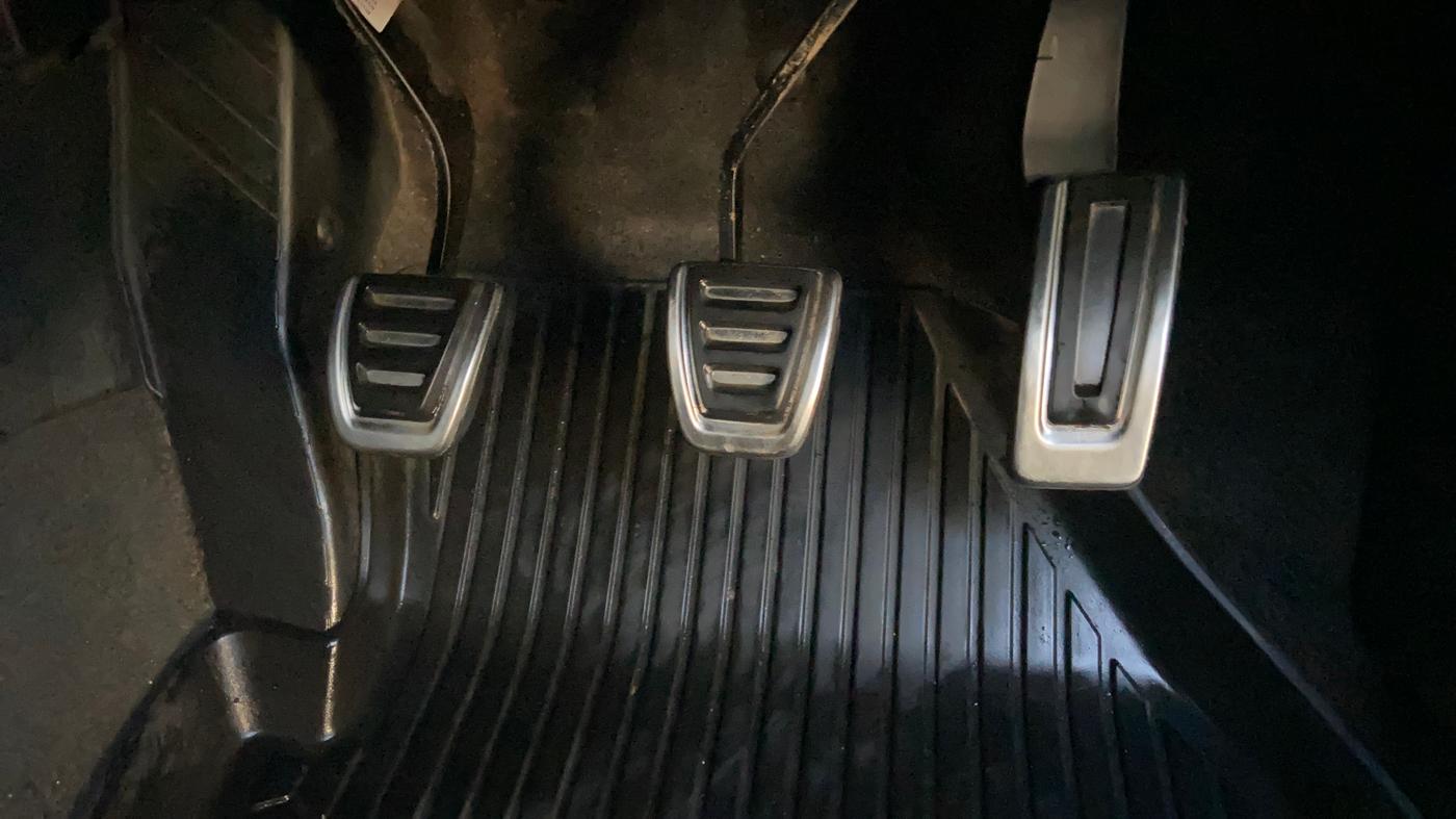 2021 Skoda KUSHAQ STYLE 1.5L TSI MT, Petrol, Manual, 1,26,578 km, Pedals