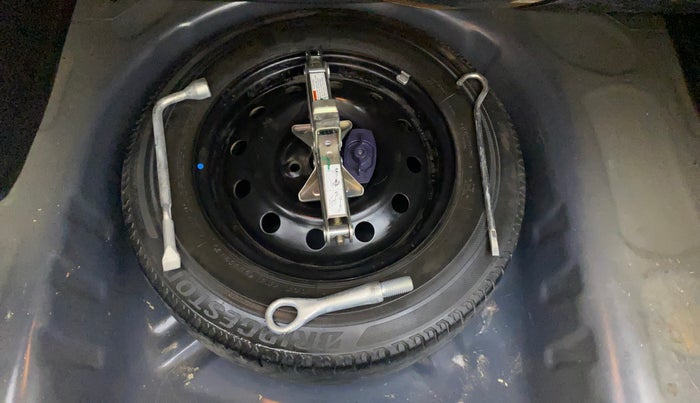 2019 Maruti Dzire VXI, Petrol, Manual, 54,661 km, Spare Tyre