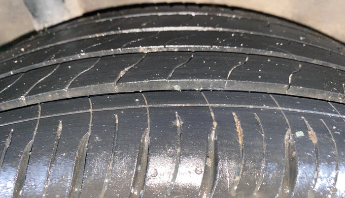 2021 Hyundai VENUE SX PLUS 1.0 TURBO DCT DUAL TONE, Petrol, Automatic, 38,462 km, Right Rear Tyre Tread