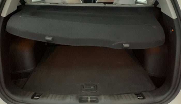 2018 Jeep Compass LIMITED PLUS PETROL AT, Petrol, Automatic, 78,184 km, Boot Inside